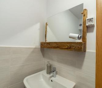 Deluxe Double Room with Shower