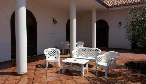 Villa with Garden View