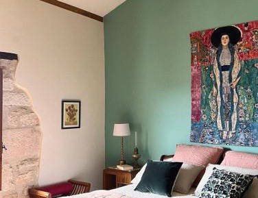 Deluxe Double Room (2 Adults + 1 Child)
