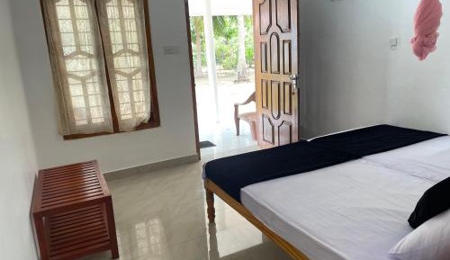 Standard Double or Twin Room with Garden View