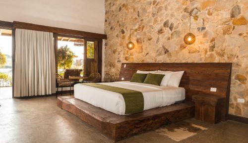 Superior King Suite