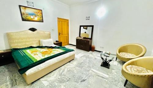 Deluxe Double Room (2 Adults + 1 Child)