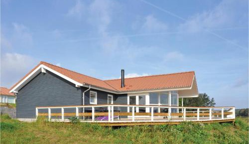 Four-Bedroom Holiday Home