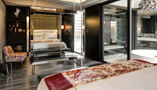 Manor Suite