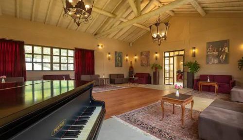 Superior Bungalow