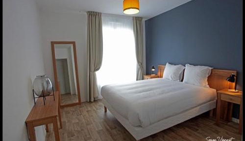 One-Bedroom Family Apartment