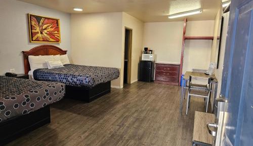 Queen Room with Two Queen Beds