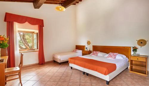 Triple Room