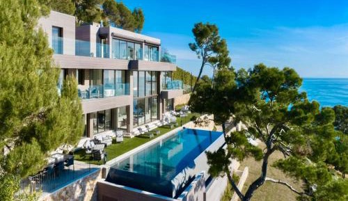 Six-Bedroom House