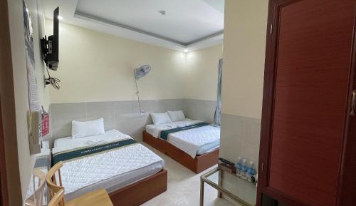 Quadruple Room with Mountain View