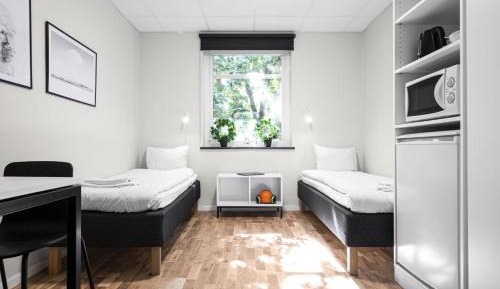 Twin Room with Shared Bathroom