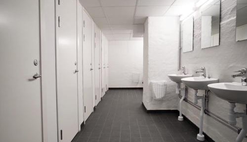 Single Room with Shared Bathroom