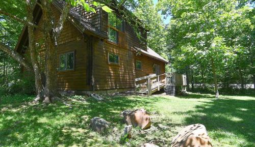 Three-Bedroom Holiday Home 