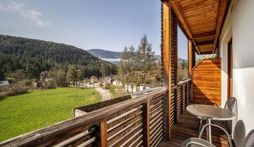 Superior One-Bedroom Apartment with Balcony