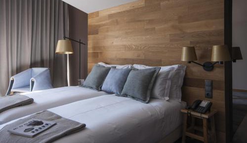 Deluxe Twin Room with Balcony