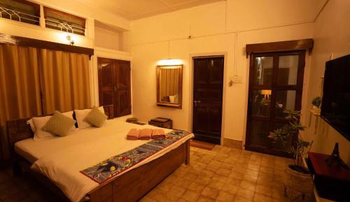 King Room with Balcony