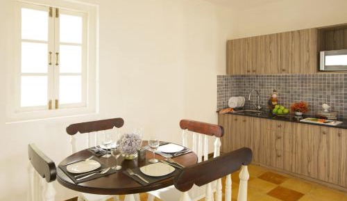 2 Bed Room Suite with Balcony and Garden View