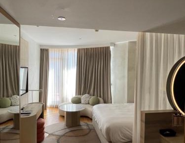 Premium Suite