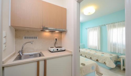 Apartment (4 Adults)