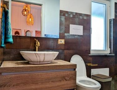 Queen Room with Garden View