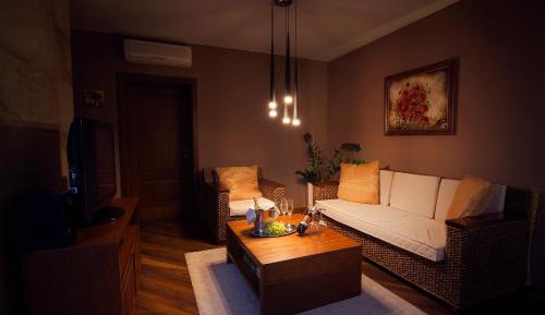 Large Apartment with Private Sauna