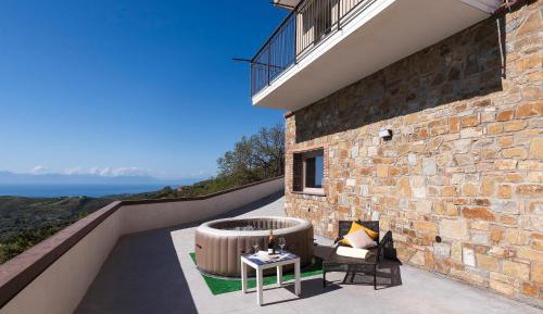 Four-Bedroom Holiday Home