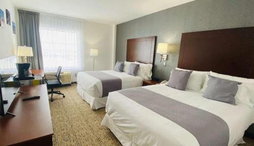 Queen Room with Two Queen Beds - Non-Smoking