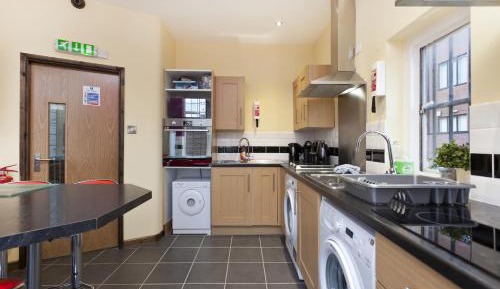 One-Bedroom Apartment (2 People)