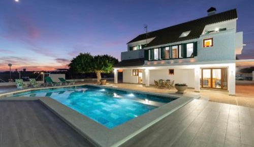 Villa