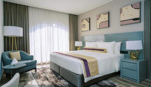 One-Bedroom Suite with Kitchenette 