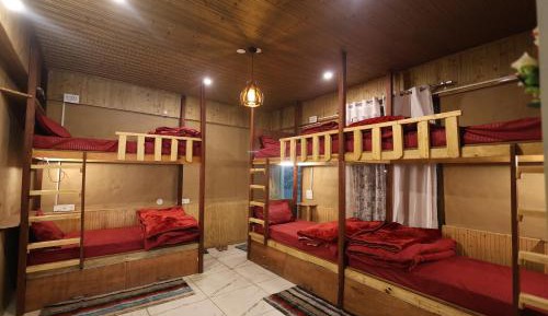 Bed in 6-Bed Mixed Dormitory Room