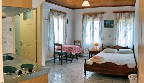 Deluxe Double Studio