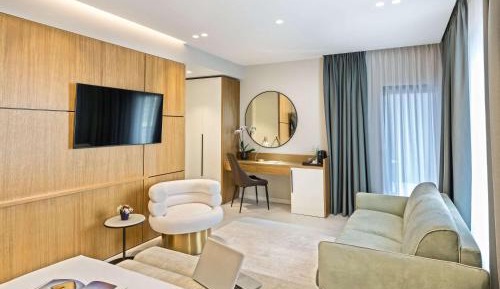 Superior King Room with Sofa Bed