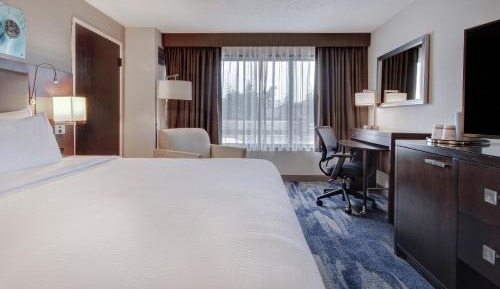 King Room - Hearing Accessible/Non-Smoking 
