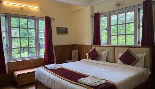 King Room with Mountain View