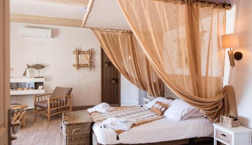 King Room with Spa Bath