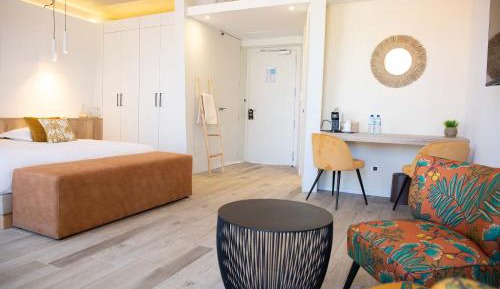 Room Collection (in the new villa without sea view)