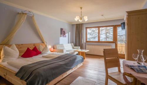 Double Room with Balcony and Panorama View