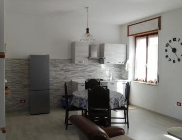 Apartment with Mountain View