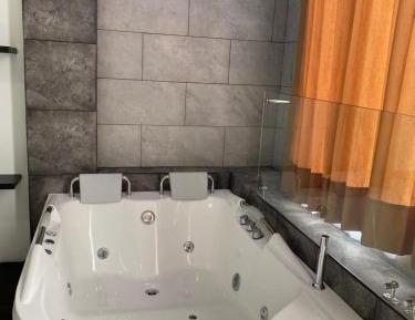 Deluxe Double Room with Bath