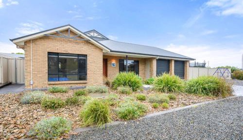 Four-Bedroom Holiday Home