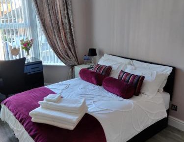 Double Room with Shared Bathroom