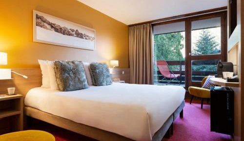 Double Room with Mountain View