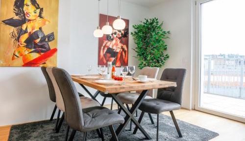 Two-Bedroom Penthouse Apartment with Terrace