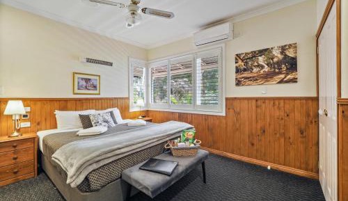 King Room with Spa Bath
