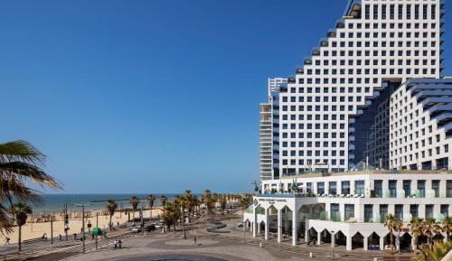 Deluxe Double Room with Side Sea View