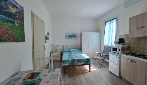 Studio Apartment