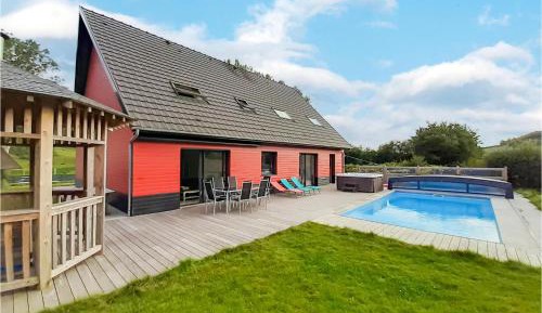 Four-Bedroom Holiday Home