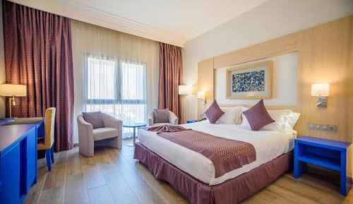 Executive room - 1 Queen Bed Sea View