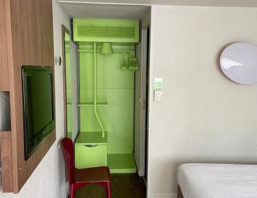  1 One Double Bed One Junior Bed 